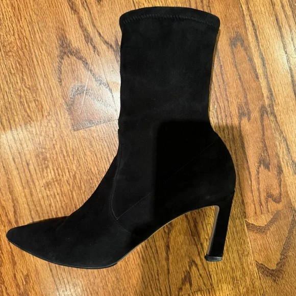 Stuart Weitzman - Picture 3 of 7